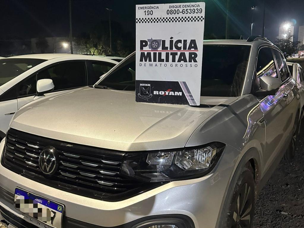 Rotam prende primos, recupera veículo furtado e apreende arma de fogo e munições - 